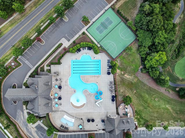 18033 Grey Mossrun Drive, Charlotte, NC 28278