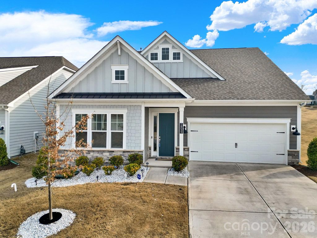 18033 Grey Mossrun Drive, Charlotte, NC 28278