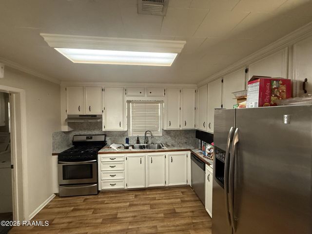 705 E Washington Street, Ville Platte, LA 70586