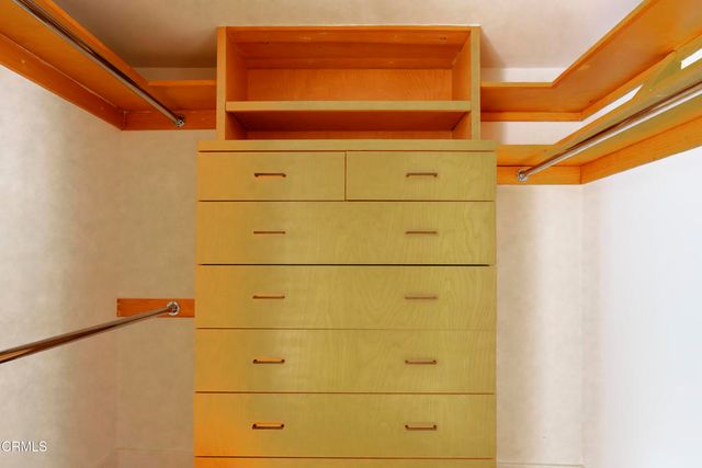 4092 Glenalbyn Drive, Los Angeles, CA 90065