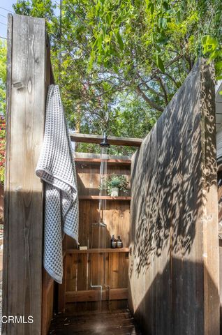 4092 Glenalbyn Drive, Los Angeles, CA 90065