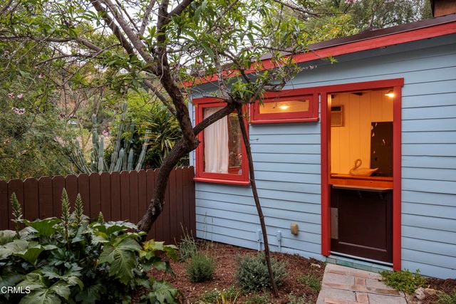 4092 Glenalbyn Drive, Los Angeles, CA 90065