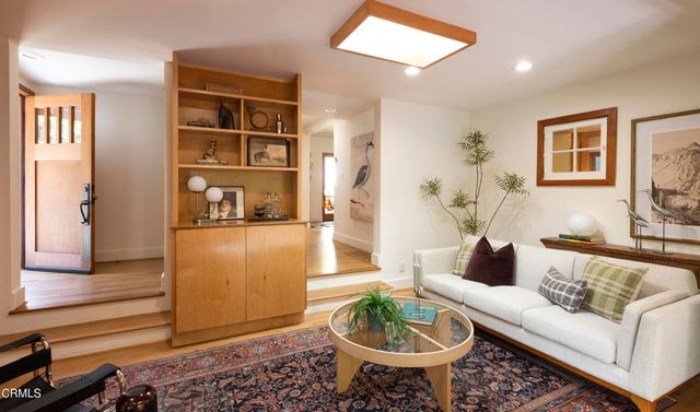 4092 Glenalbyn Drive, Los Angeles, CA 90065