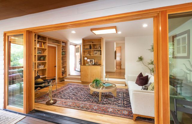 4092 Glenalbyn Drive, Los Angeles, CA 90065