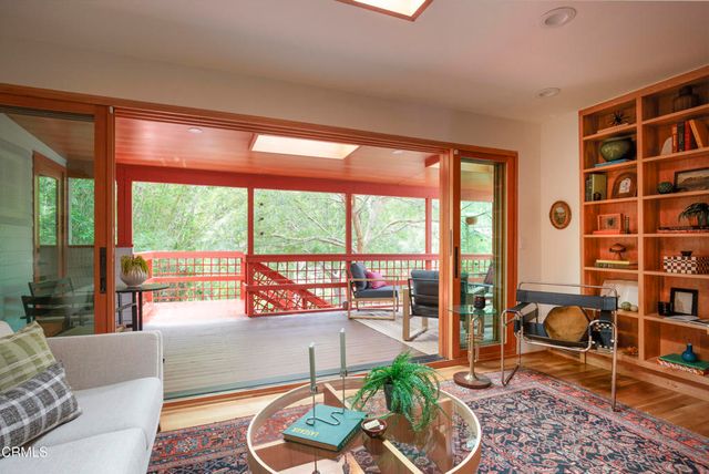 4092 Glenalbyn Drive, Los Angeles, CA 90065