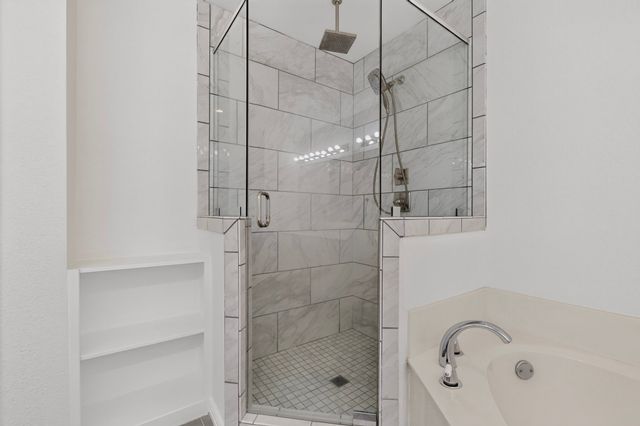 714 Ashbrook Court, Euless, TX 76039