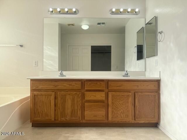 2422 W ELLIS Street, Phoenix, AZ 85041