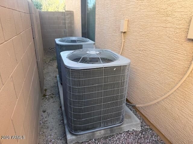 2422 W ELLIS Street, Phoenix, AZ 85041
