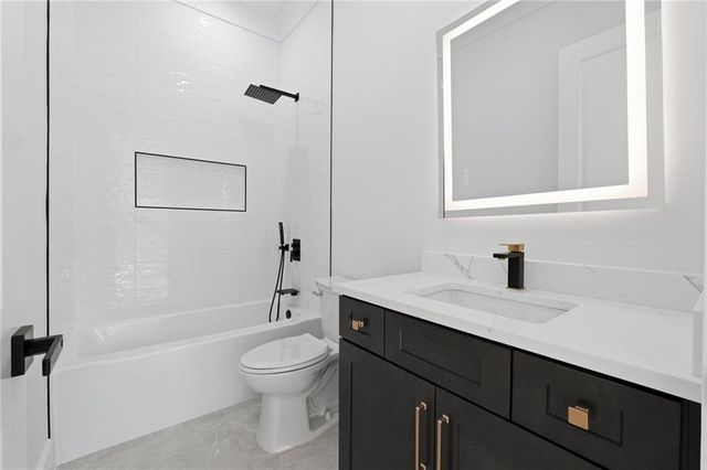 2196 OLD FOUNTAIN Road, Lawrenceville, GA 30043