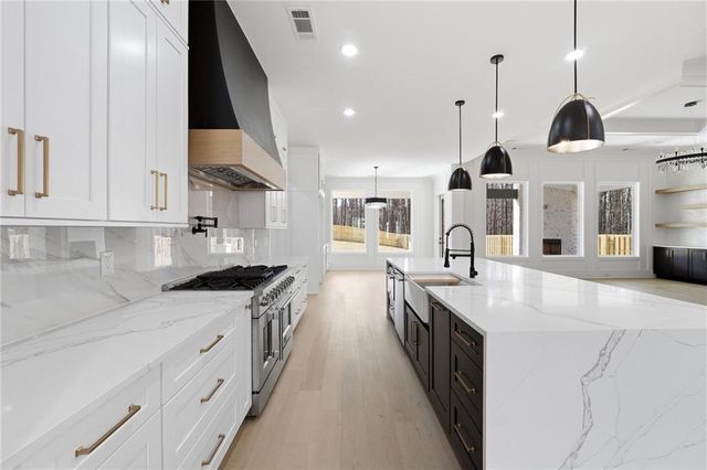 2196 OLD FOUNTAIN Road, Lawrenceville, GA 30043