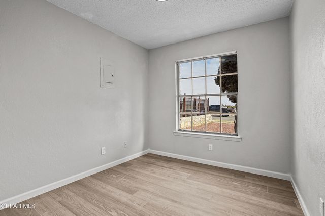 1637 James Guines Drive, El Paso, TX 79936