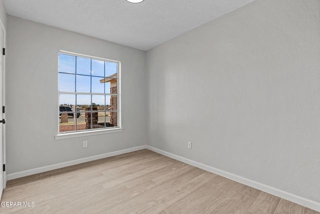 1637 James Guines Drive, El Paso, TX 79936