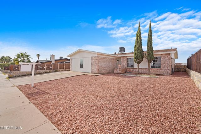 1637 James Guines Drive, El Paso, TX 79936