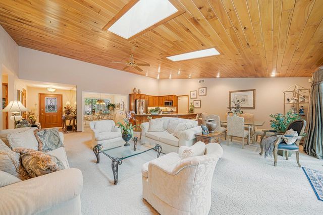 1794 GARNET COURT, Menasha, WI 54952
