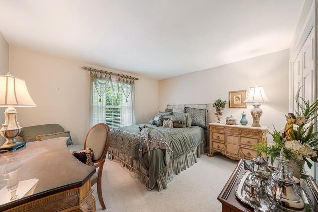 1794 GARNET COURT, Menasha, WI 54952