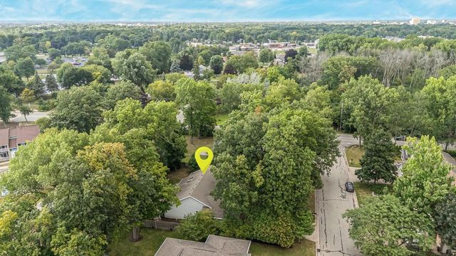 1794 GARNET COURT, Menasha, WI 54952