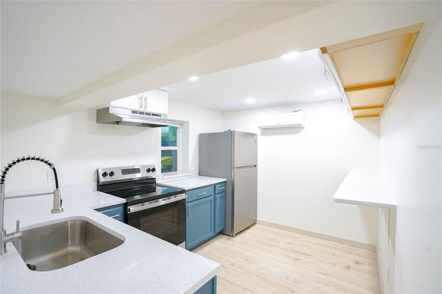 535 14TH AVENUE S 4, St Petersburg, FL 33701
