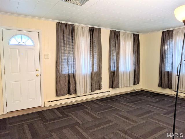 7801 Ellington Drive, St Louis, MO 63121