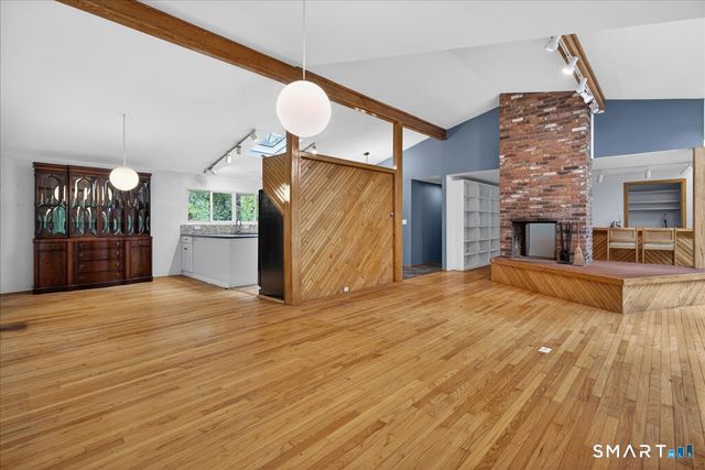 454 Old Cellar Road, Orange, CT 06477