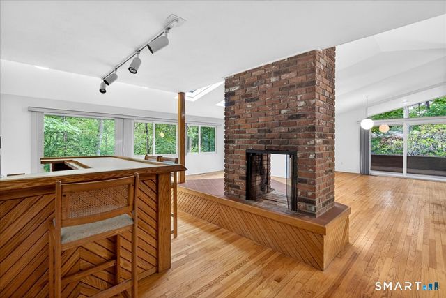 454 Old Cellar Road, Orange, CT 06477