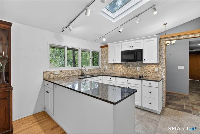 454 Old Cellar Road, Orange, CT 06477