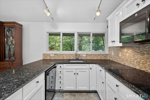 454 Old Cellar Road, Orange, CT 06477