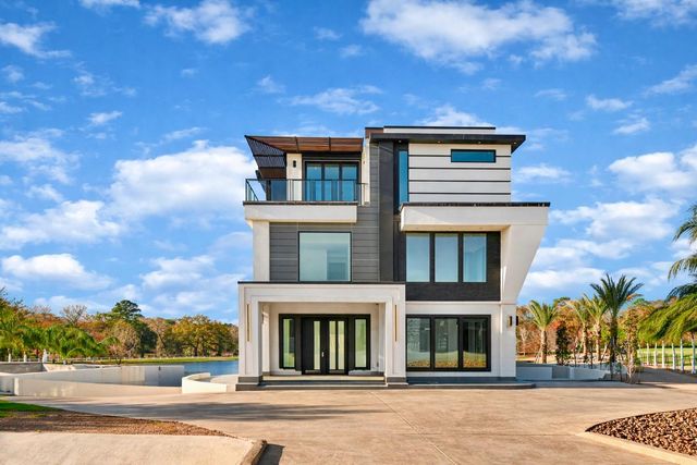 28811 Riley Road, Waller, TX 77484