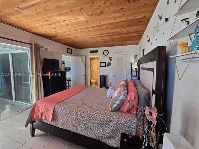 16330 Oak Walk, Miami Lakes, FL 33014