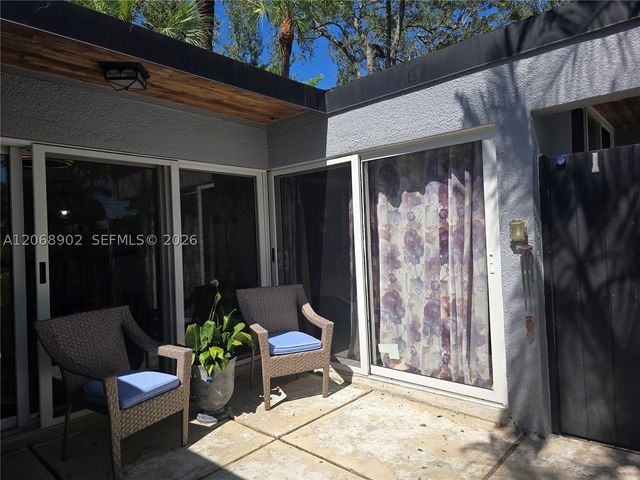 16330 Oak Walk, Miami Lakes, FL 33014