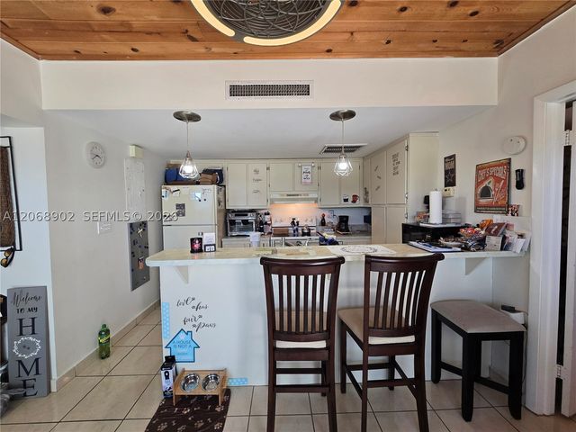 16330 Oak Walk, Miami Lakes, FL 33014