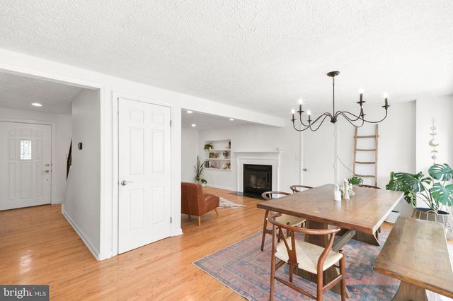 5833 WOODWINDS CIR, Frederick, MD 21703