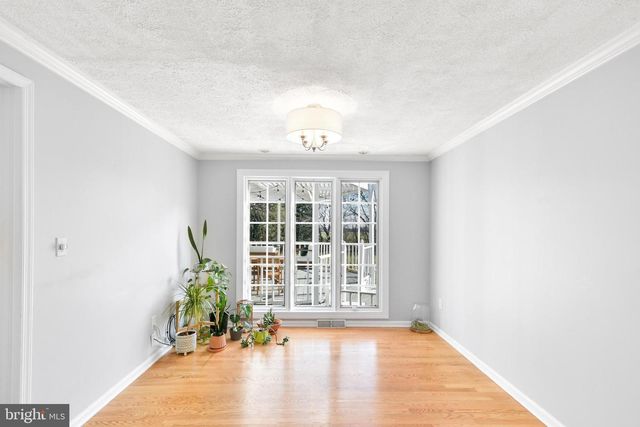 5833 WOODWINDS CIR, Frederick, MD 21703