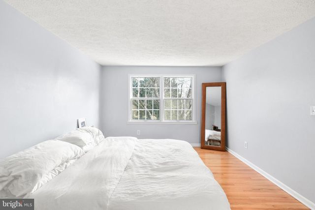 5833 WOODWINDS CIR, Frederick, MD 21703