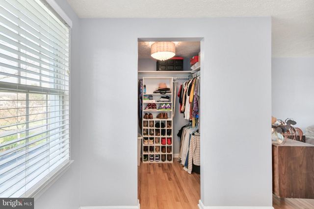 5833 WOODWINDS CIR, Frederick, MD 21703