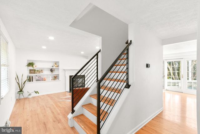 5833 WOODWINDS CIR, Frederick, MD 21703