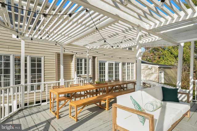 5833 WOODWINDS CIR, Frederick, MD 21703