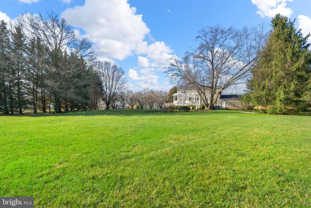 5833 WOODWINDS CIR, Frederick, MD 21703