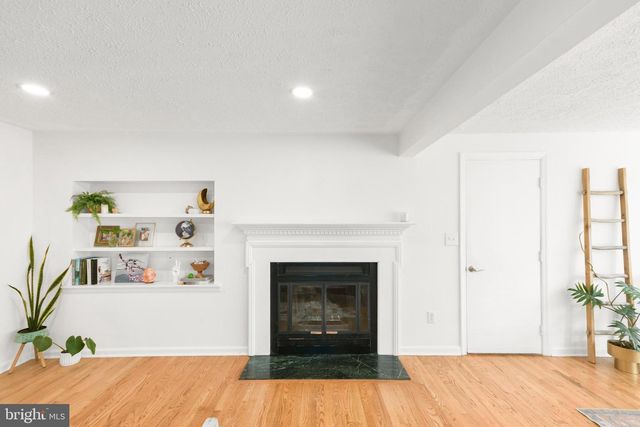 5833 WOODWINDS CIR, Frederick, MD 21703