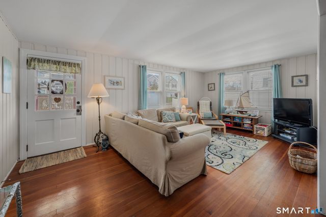 8 Biscayne Boulevard, Old Lyme, CT 06371