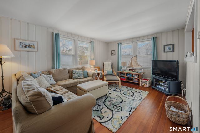 8 Biscayne Boulevard, Old Lyme, CT 06371