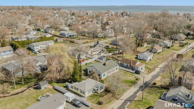 8 Biscayne Boulevard, Old Lyme, CT 06371
