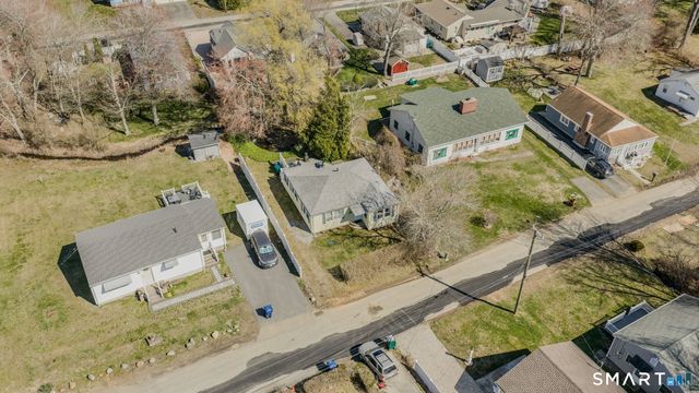 8 Biscayne Boulevard, Old Lyme, CT 06371