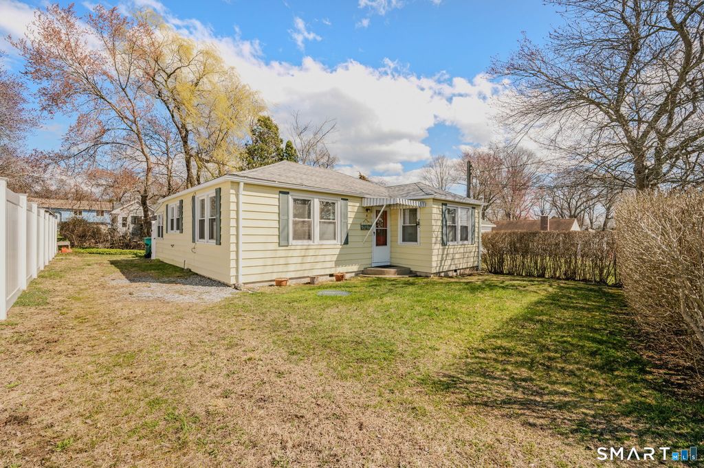 8 Biscayne Boulevard, Old Lyme, CT 06371