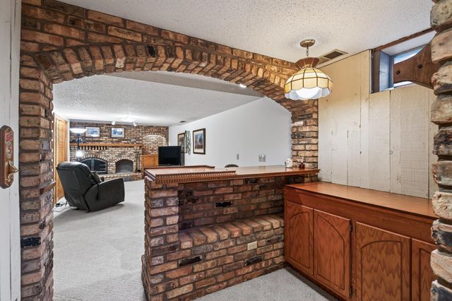 10156 Pilgrim Lane N, Maple Grove, MN 55369