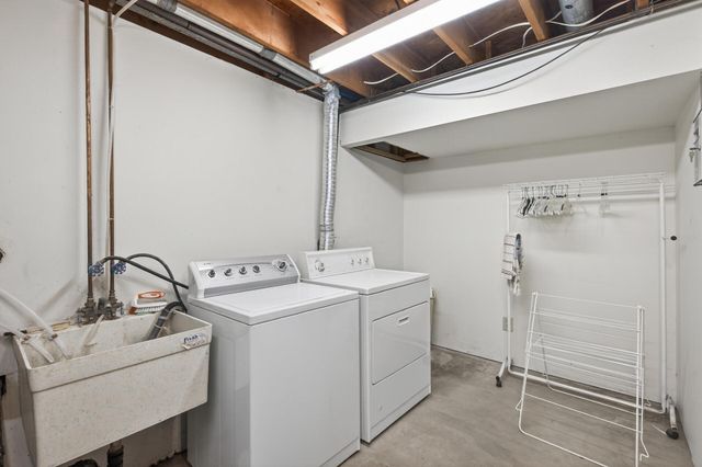 10156 Pilgrim Lane N, Maple Grove, MN 55369