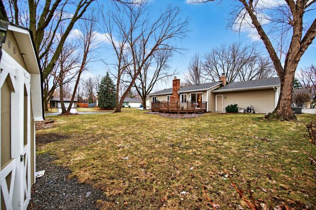 10156 Pilgrim Lane N, Maple Grove, MN 55369