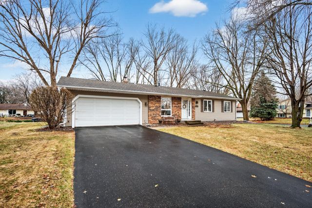 10156 Pilgrim Lane N, Maple Grove, MN 55369