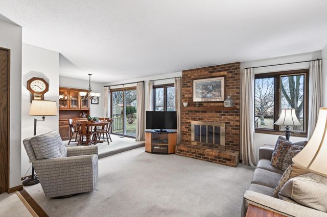 10156 Pilgrim Lane N, Maple Grove, MN 55369