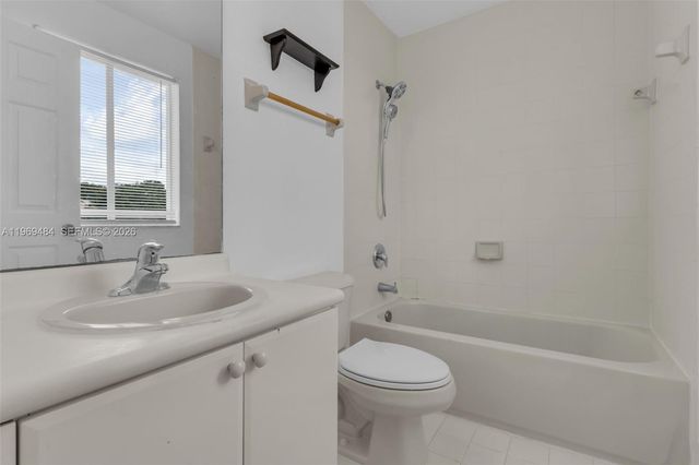 2818 SE 16th Ave 118, Homestead, FL 33035