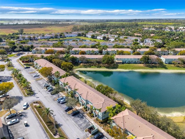 2818 SE 16th Ave 118, Homestead, FL 33035